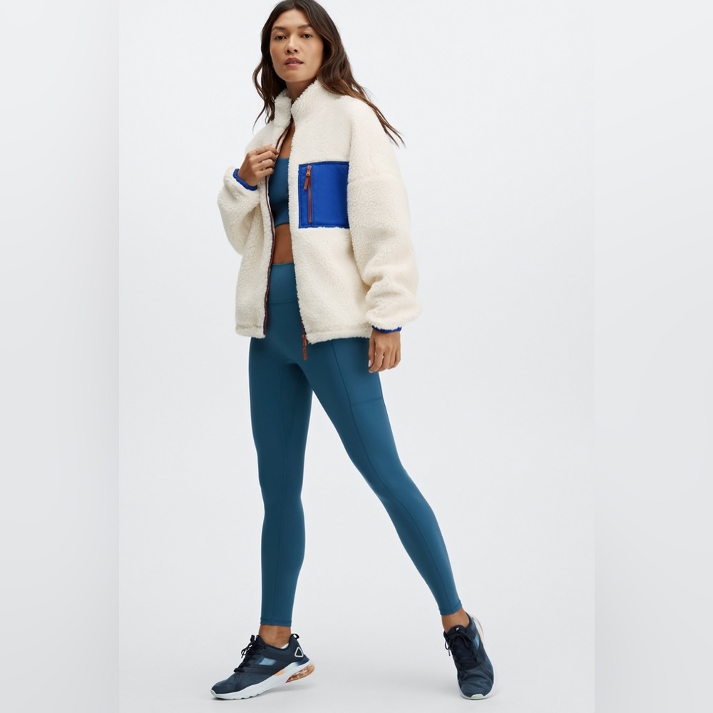 FABLETICS Rylan Sherpa Jacket Size Medium - Picture 2 of 8